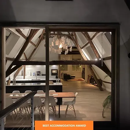 Burgstraat 17 In Exclusive Patrician House In Medieval Bed and breakfast